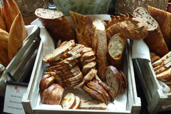 Anti-gaspi : 9 astuces pour ne plus jeter de pain